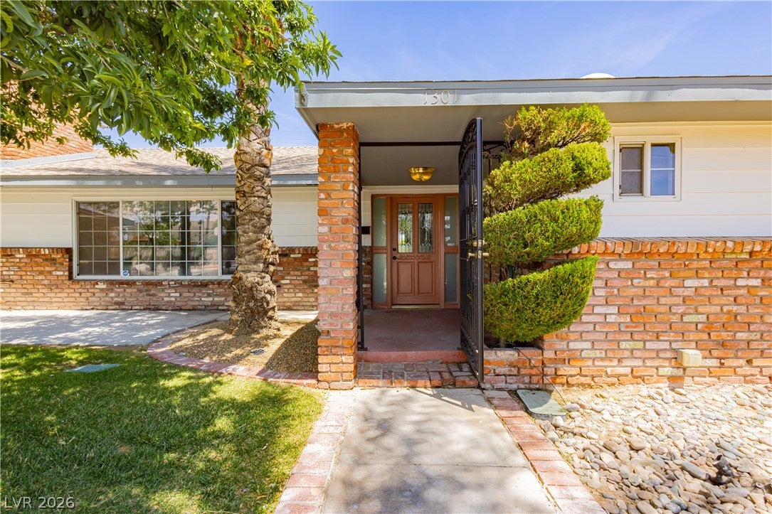 1301 Canosa Avenue