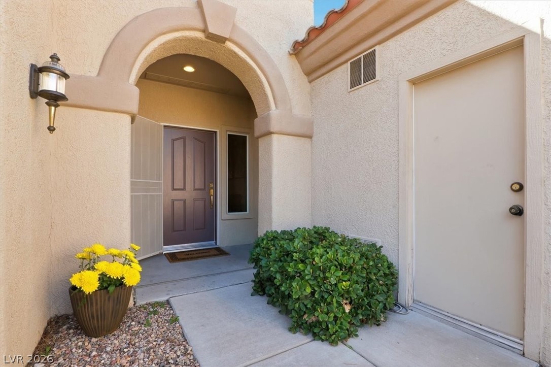 11013 Mission Lakes Avenue