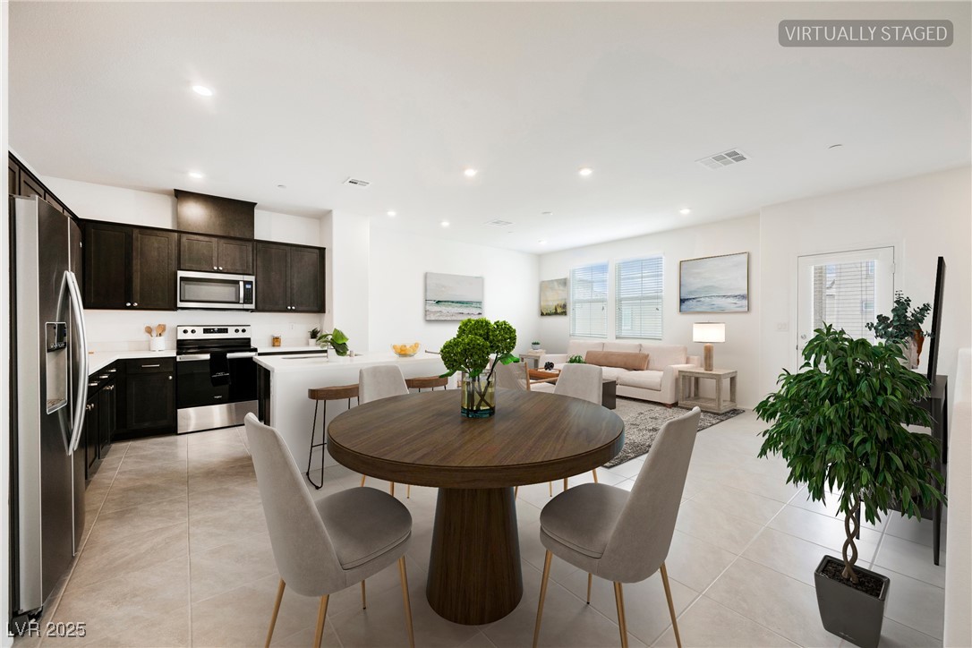 5663 Sartorial Street