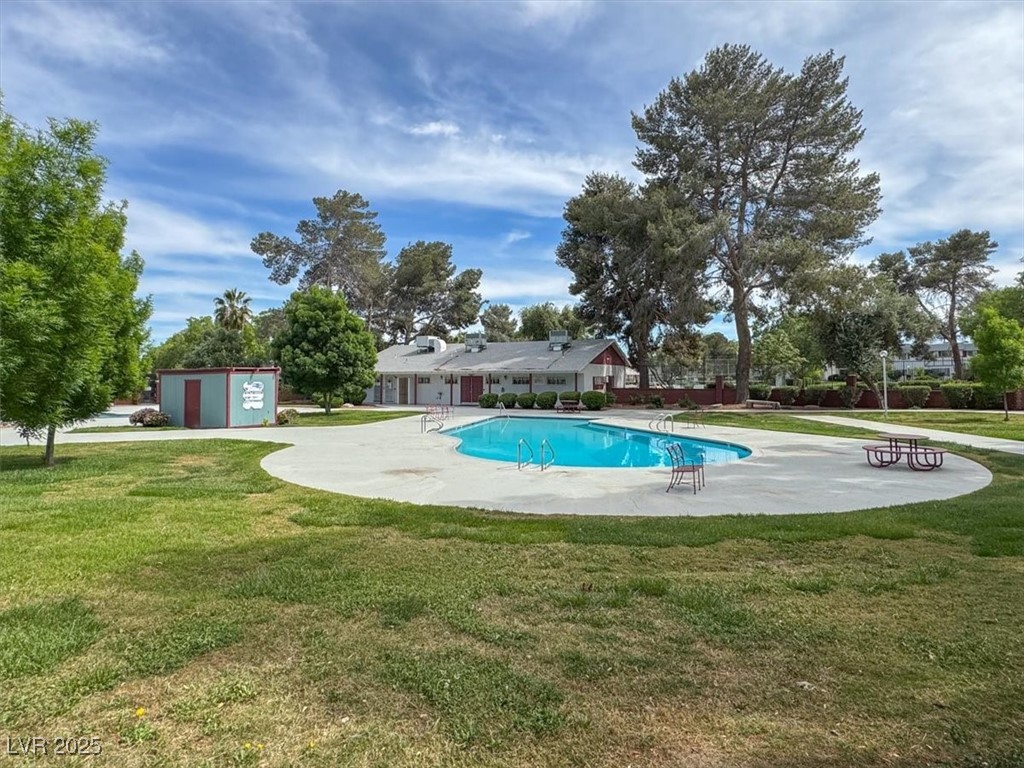 Las Vegas, Nevada 89121, United States, 2 Bedrooms Bedrooms, ,2 BathroomsBathrooms,Residential,Active,199472