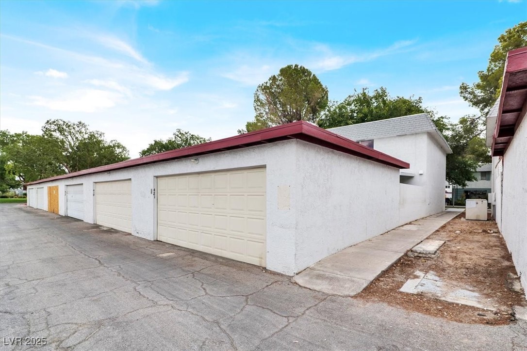 Las Vegas, Nevada 89121, United States, 2 Bedrooms Bedrooms, ,2 BathroomsBathrooms,Residential,Active,199472