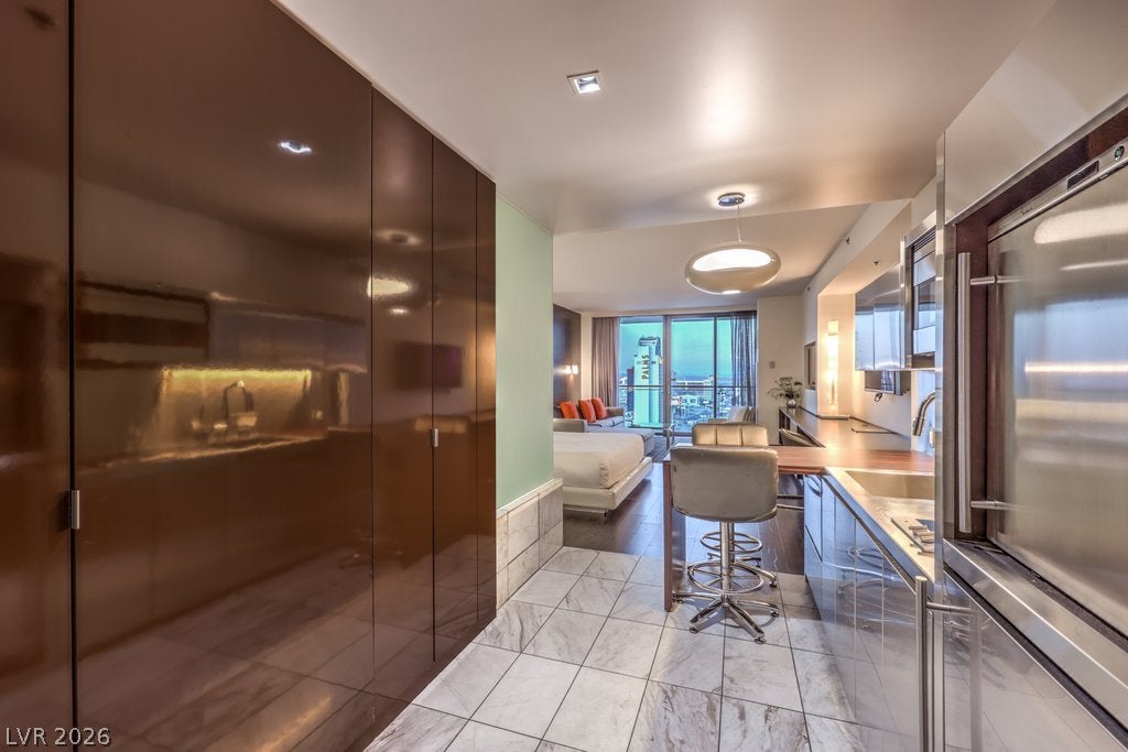 4381 W Flamingo Road 3010