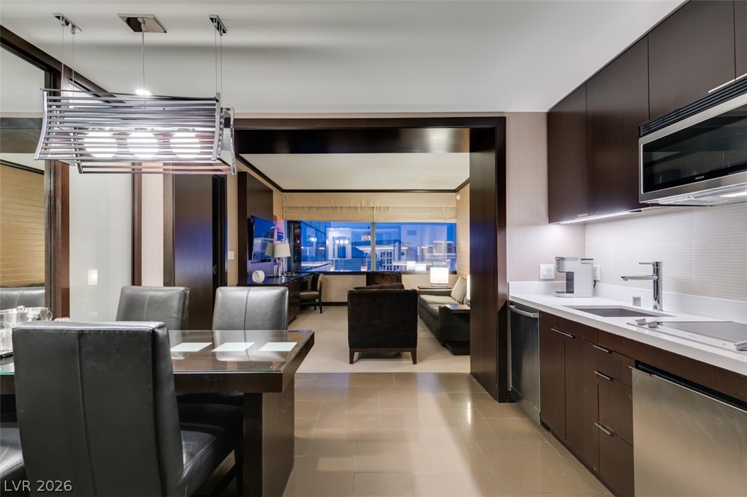 2600 W Harmon Avenue 37010