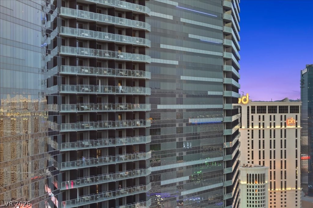 2600 W Harmon Avenue 37010