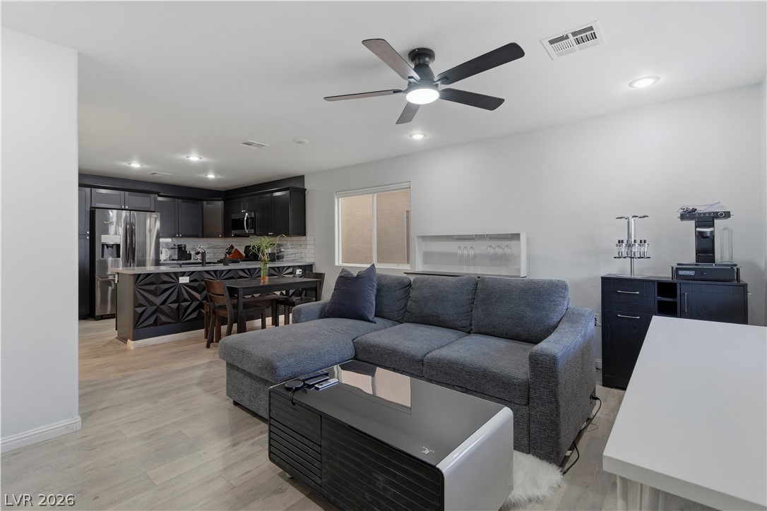 10385 Midnight Iris Street