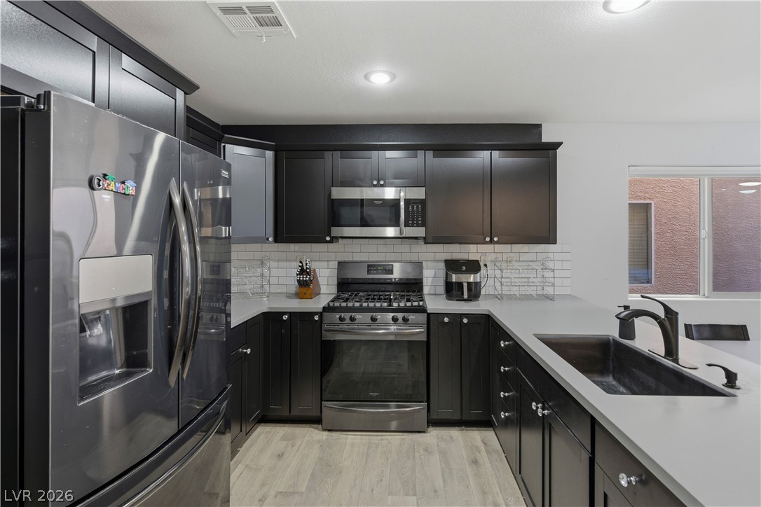 10385 Midnight Iris Street