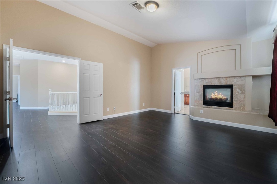 Las Vegas, Nevada 89147, United States, 5 Bedrooms Bedrooms, ,3 BathroomsBathrooms,Residential,Active,205119