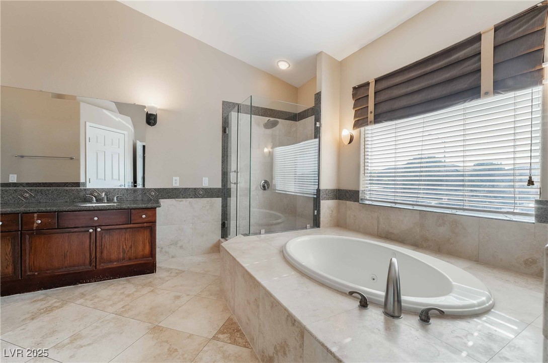 Las Vegas, Nevada 89147, United States, 5 Bedrooms Bedrooms, ,3 BathroomsBathrooms,Residential,Active,205119