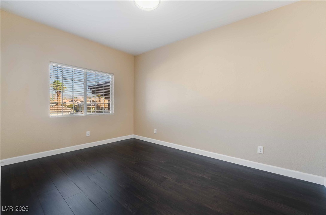 Las Vegas, Nevada 89147, United States, 5 Bedrooms Bedrooms, ,3 BathroomsBathrooms,Residential,Active,205119