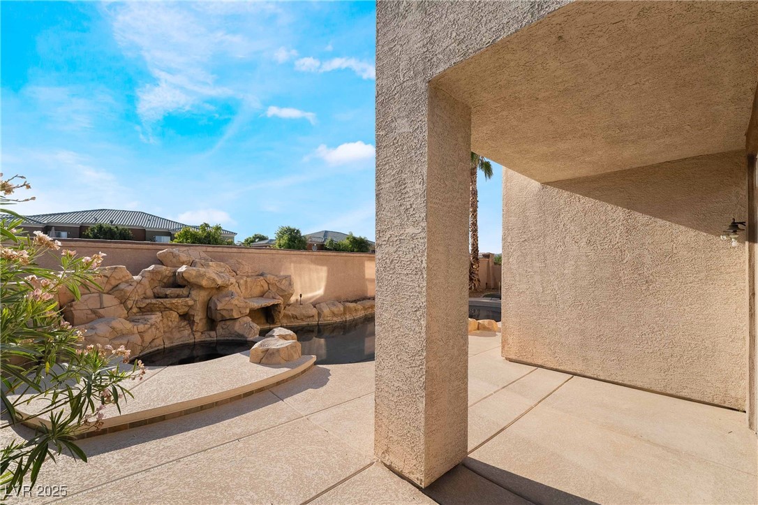 Las Vegas, Nevada 89147, United States, 5 Bedrooms Bedrooms, ,3 BathroomsBathrooms,Residential,Active,205119