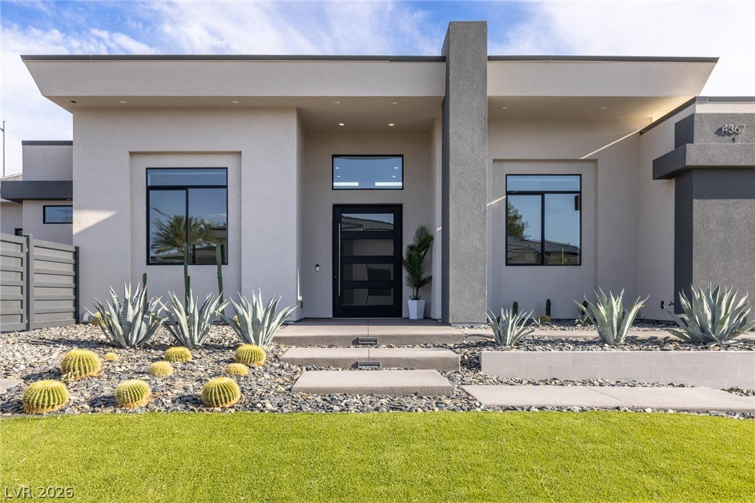 4367 N Fort Apache Road