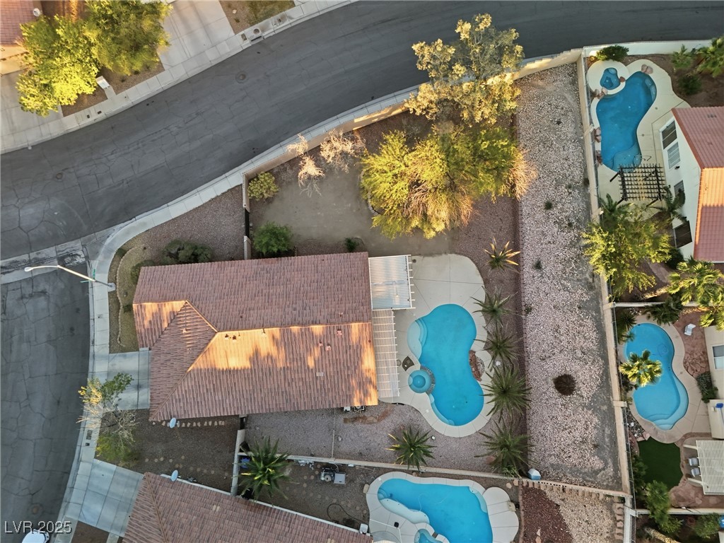 2973 Scenic Valley Way