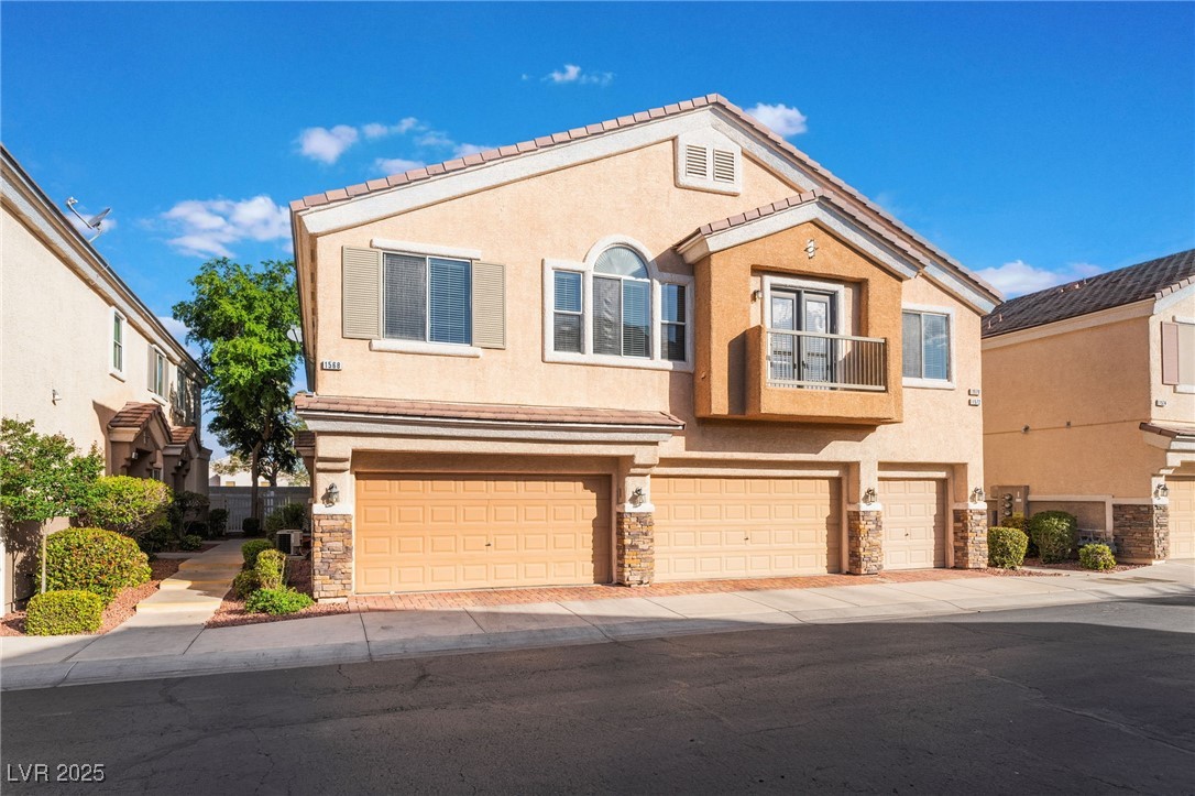 1570 Rusty Ridge Lane, Henderson, Nevada image 2