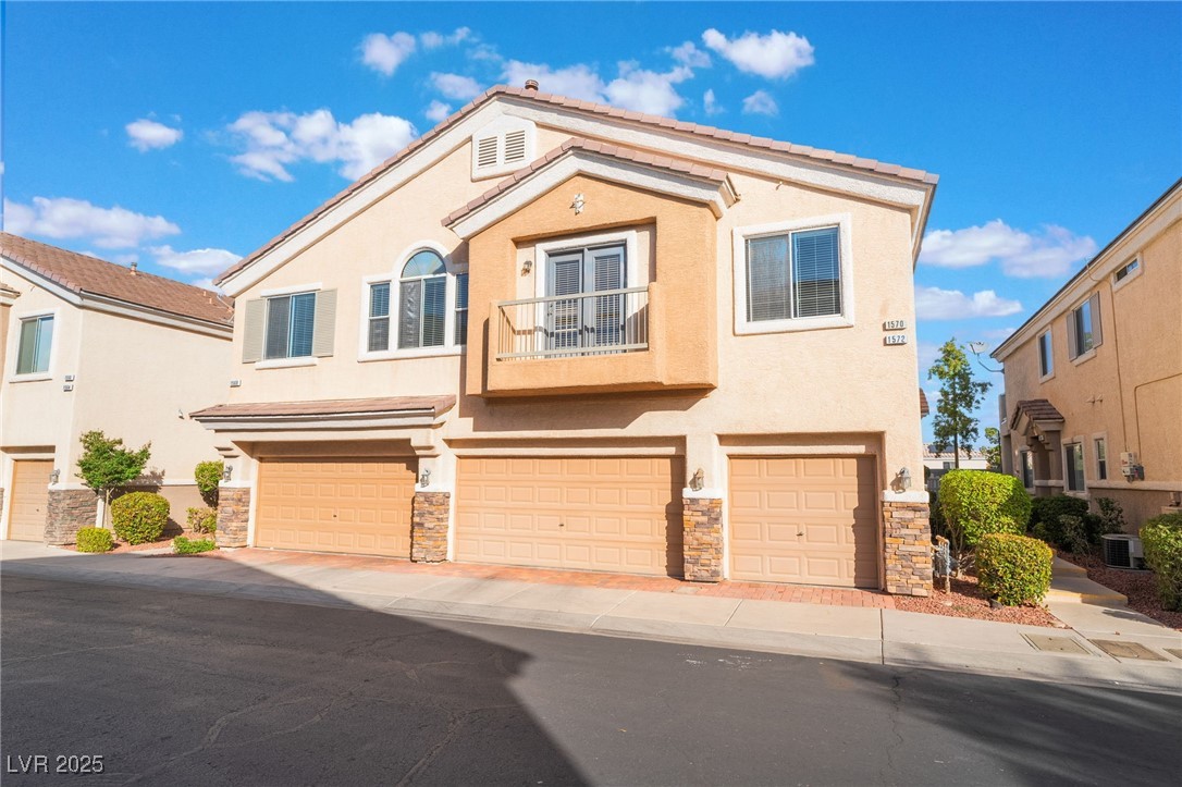1570 Rusty Ridge Lane, Henderson, Nevada image 1