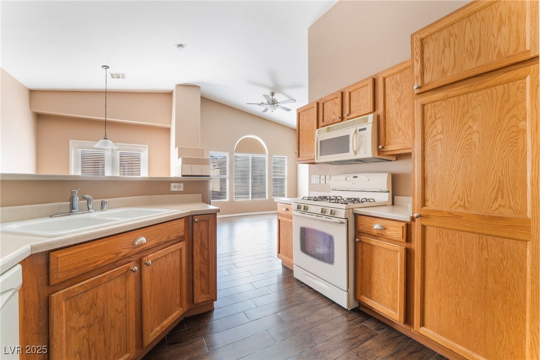 1570 Rusty Ridge Lane, Henderson, Nevada image 20