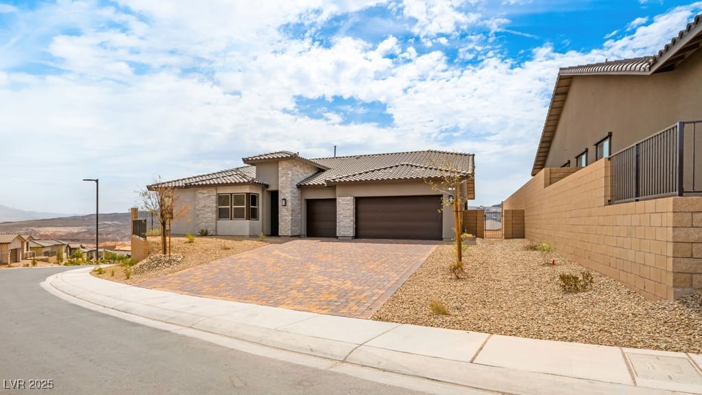 243 Paraggi Bay Drive