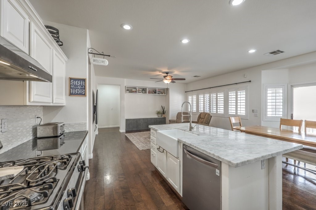 6329 Sterling Ranch Way, North Las Vegas, Nevada image 6