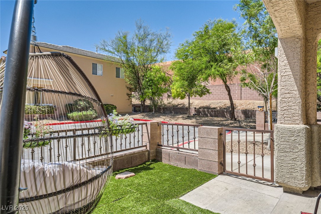 Las Vegas, Nevada 89129, United States, 3 Bedrooms Bedrooms, ,3 BathroomsBathrooms,Residential,Active,140303