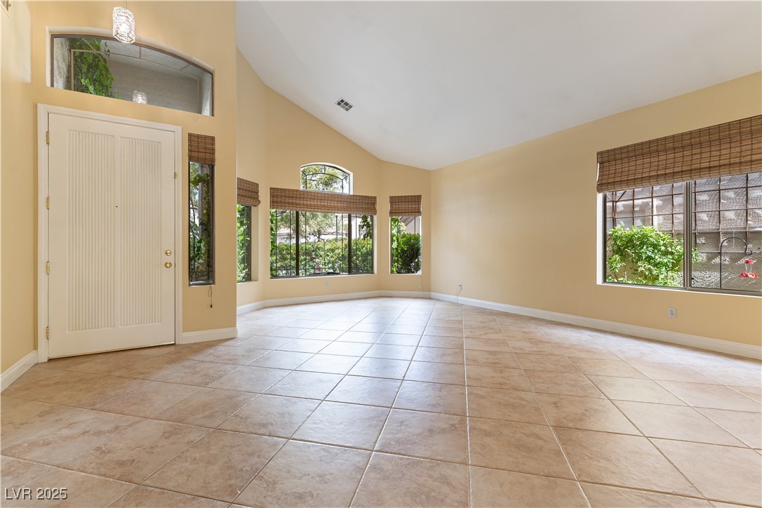 812 Eaglewood Drive, Las Vegas, Nevada image 3