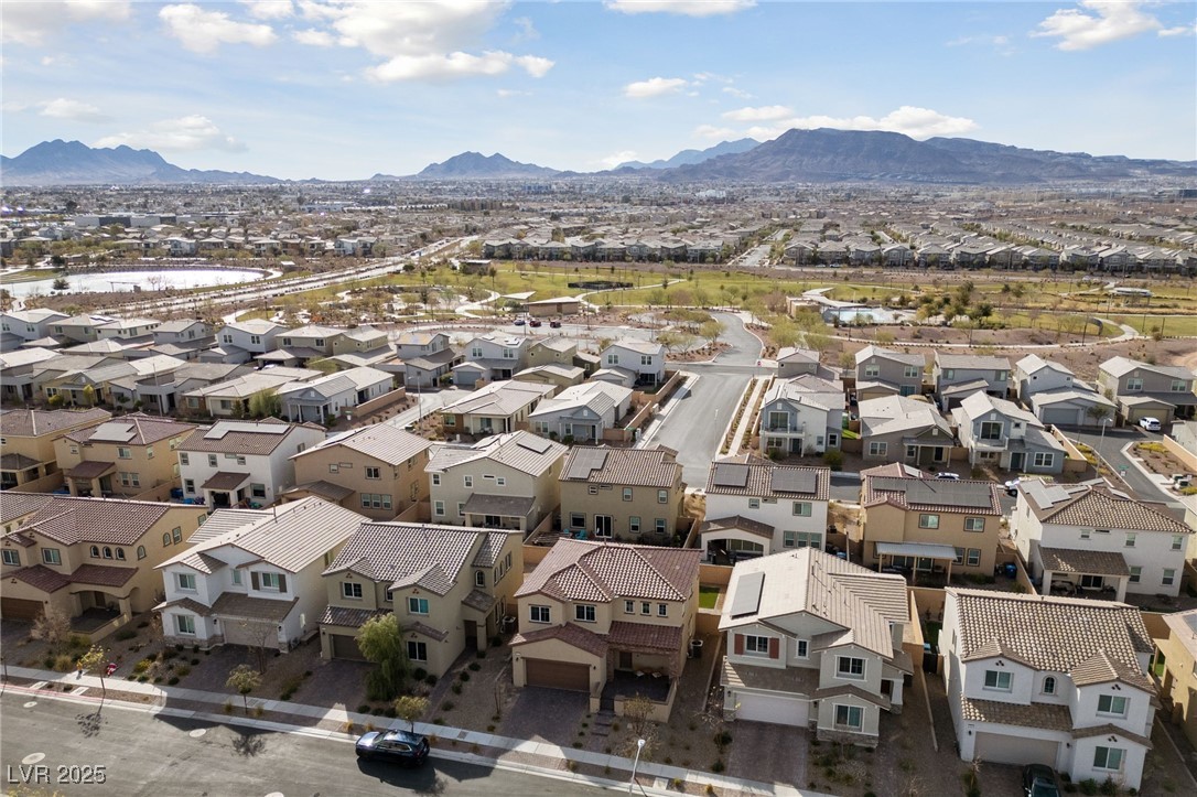 595 Beverly Pine Place, Henderson, Nevada image 30