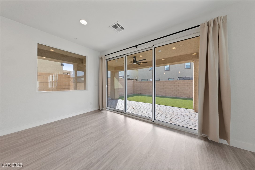 595 Beverly Pine Place, Henderson, Nevada image 12