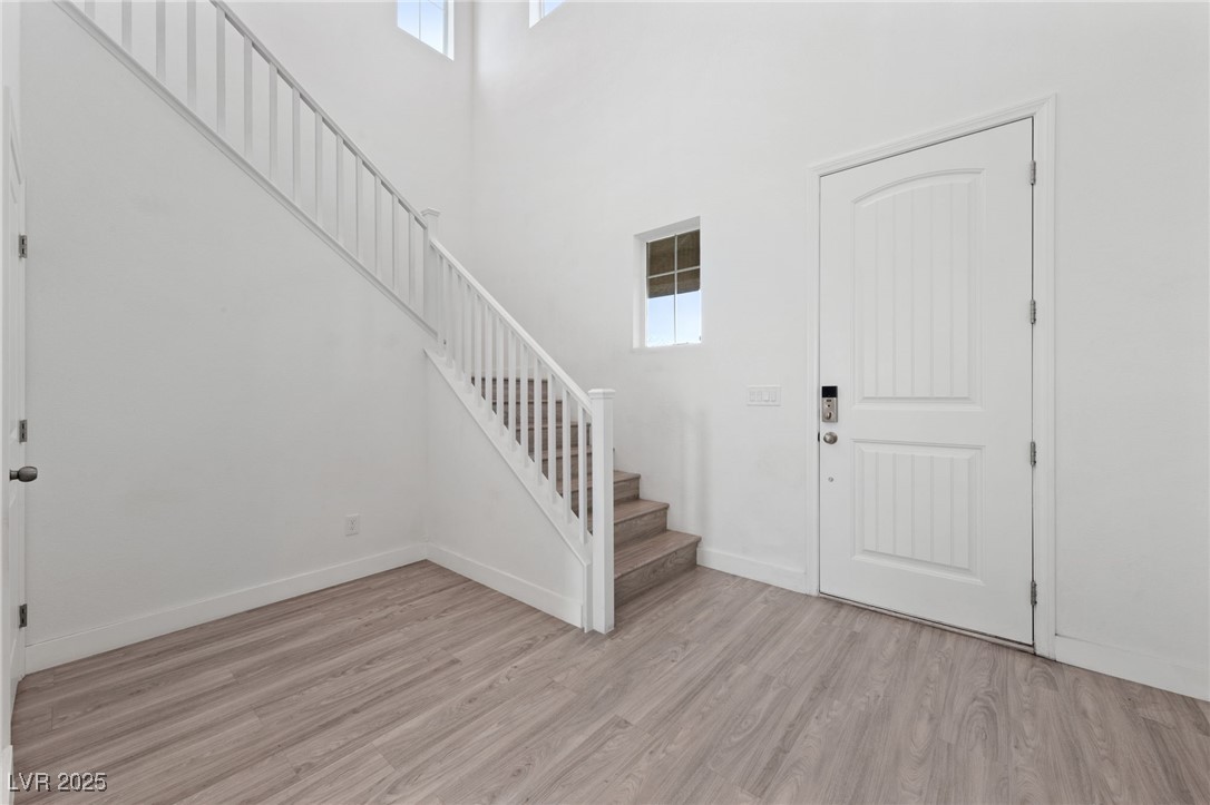 595 Beverly Pine Place, Henderson, Nevada image 5