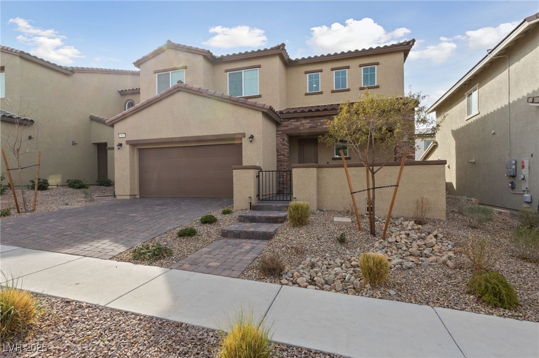 595 Beverly Pine Place, Henderson, Nevada image 2