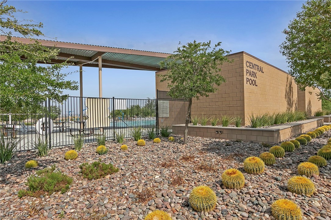 595 Beverly Pine Place, Henderson, Nevada image 34