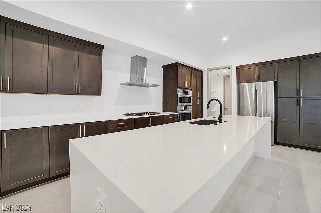9 Promenade Isle Lane