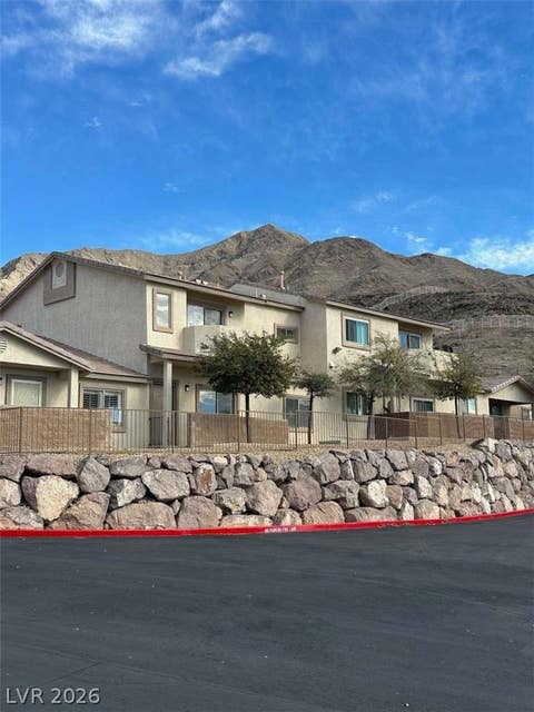 Townhouse For Sale - 2050 N Los Feliz Street #143<br/> Las Vegas, NV 89156