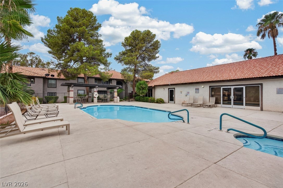 2606 S Durango Drive 281