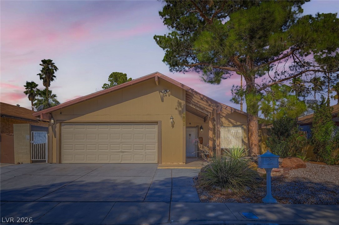 4723 Desert Vista Road