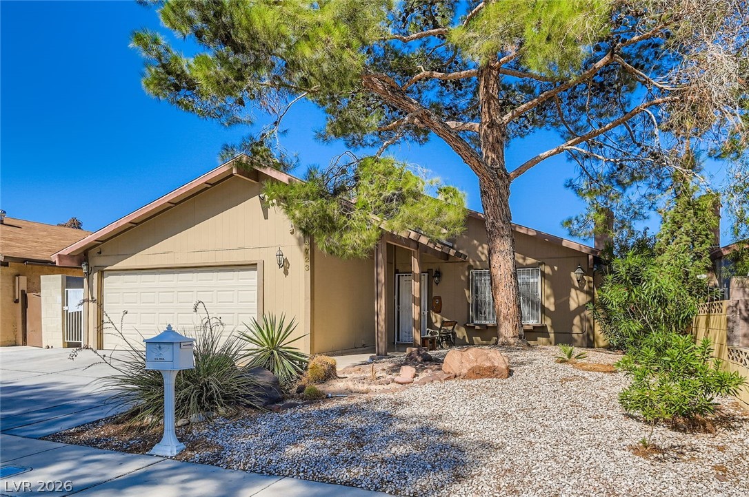 4723 Desert Vista Road