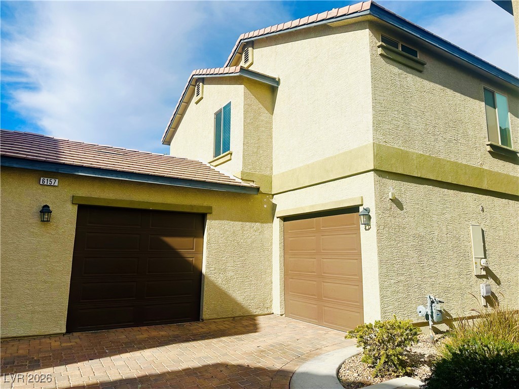 6157 Scarlet Leaf Street