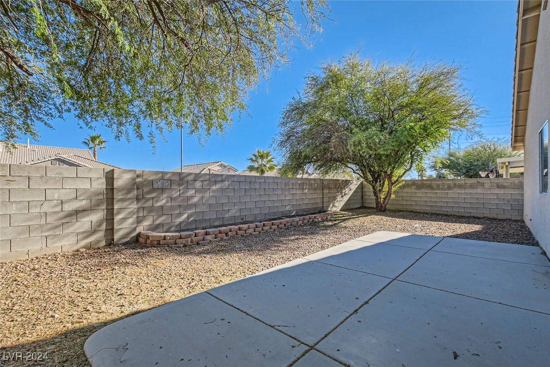 2432 Country Valley Court, North Las Vegas, Nevada image 3