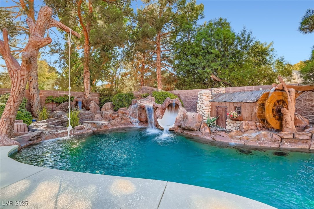 6661 N Rainbow Boulevard