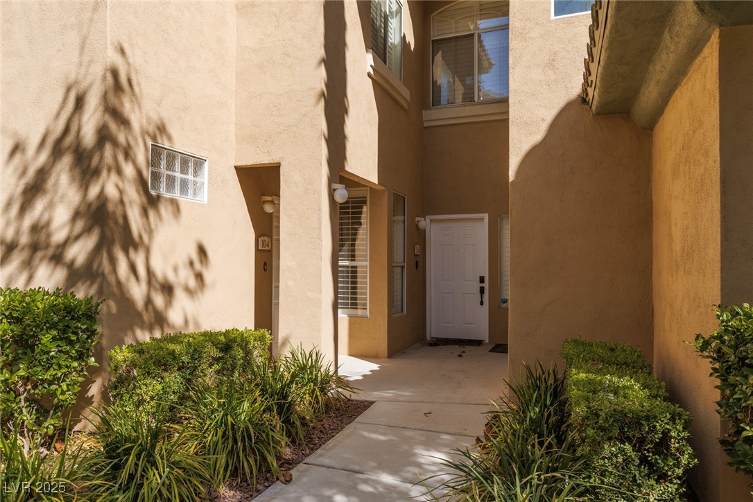 Properties 1 1609 Hills Of Red Drive 104