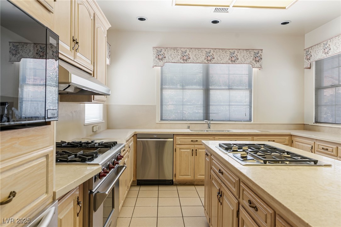 56 Quail Run Road, Henderson, Nevada image 33
