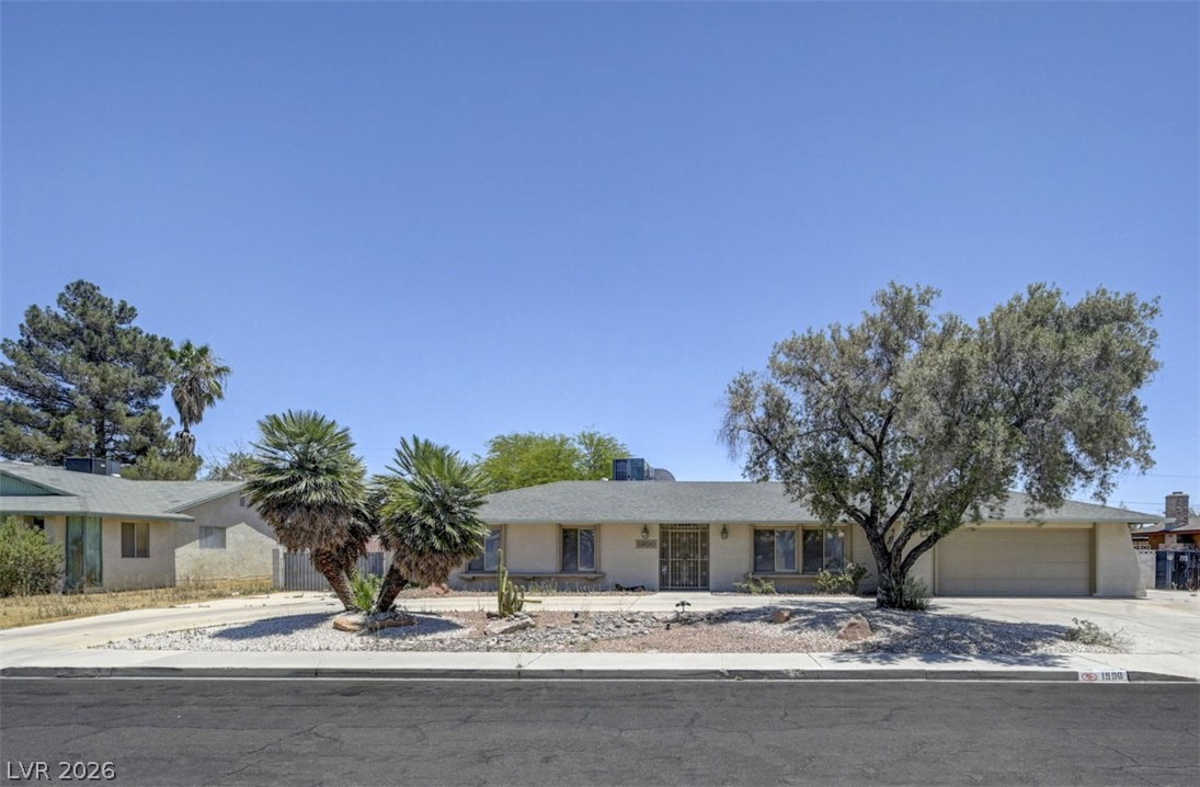 1900 Stonehaven Drive