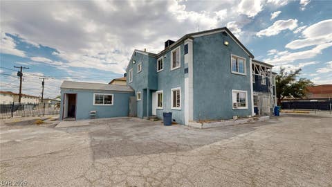 Apartment For Rent - 530 E Oakey Boulevard #A<br/> Clark County, Las Vegas, NV 89104