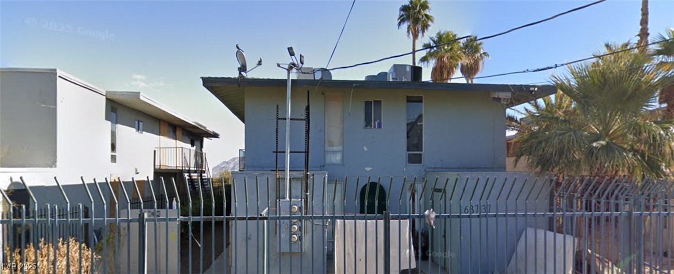 637 N 11th Street