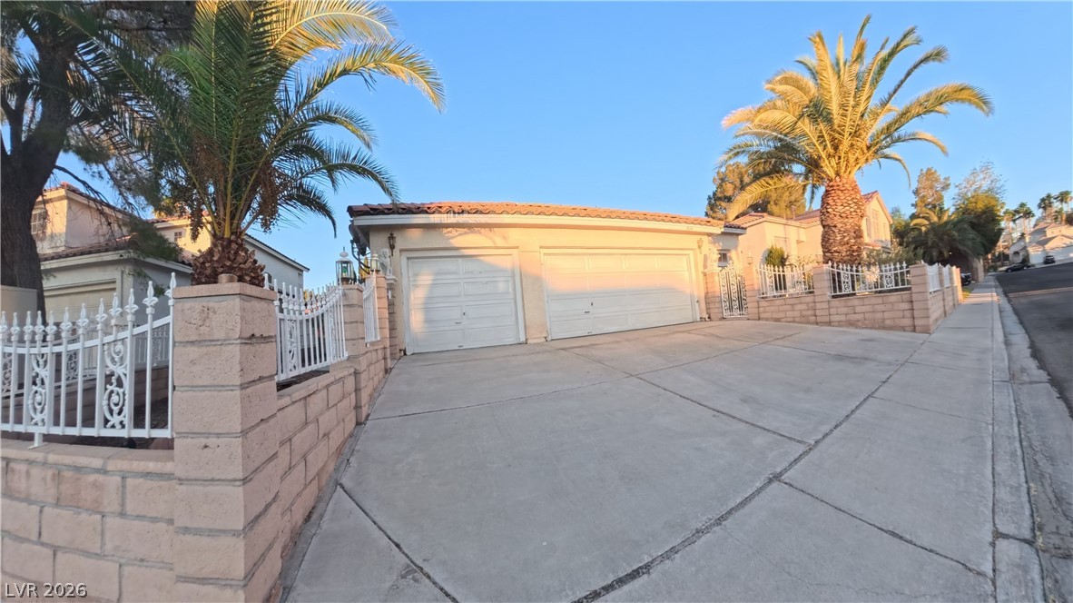 4844 Jadero Drive