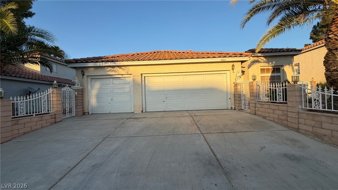 4844 Jadero Drive