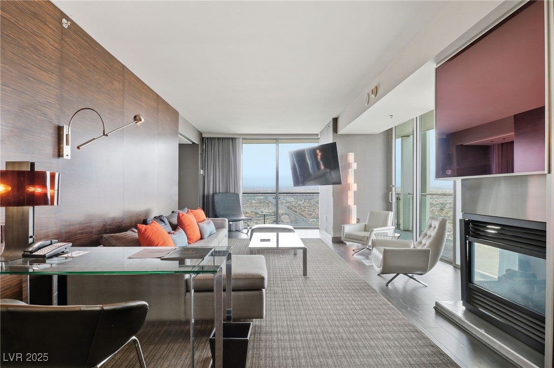 4381 W Flamingo Road 5101
