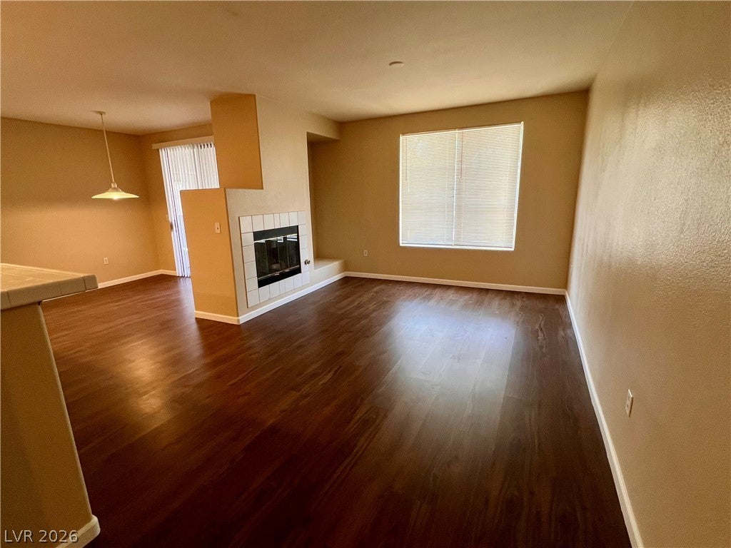 2325 Windmill Parkway 1813