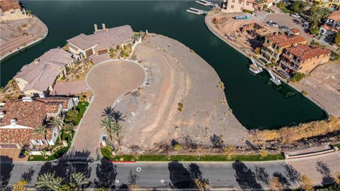 Photo of 4 Via Di Lugano, Henderson, NV 89011 (MLS # 2449405)