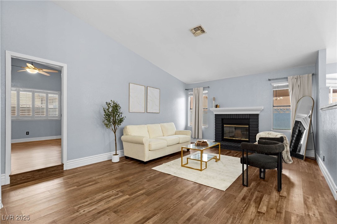 2842 Mahogany Grove Avenue