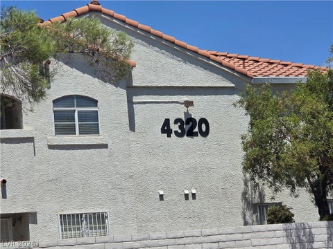 Condo For Sale - 4320 W Lakemead Boulevard #202<br/> Las Vegas, NV 89108