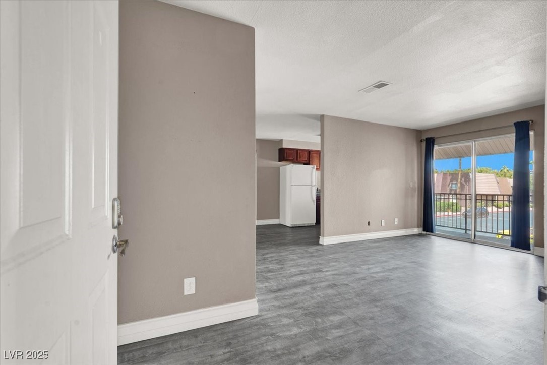 4400 Sandy River Drive 2