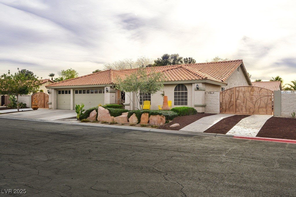 7641 Descanso Lane